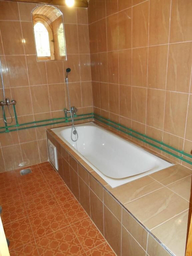 Bathroom 4, Auberge Restaurant La Petite Gorge, Ouarzazate