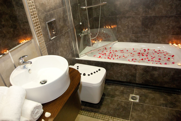 Bathroom 5, Golden Bay Suites, Crete