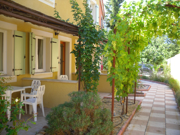 Exterior & Views 2, AppartHotel Festival Sud Aqua - Gare TGV, Vaucluse
