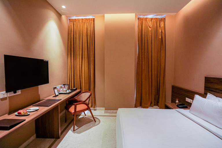 Bedroom 3, Gulab Kothi Varanasi by Royal Orchid Hotels Limited, Chandauli