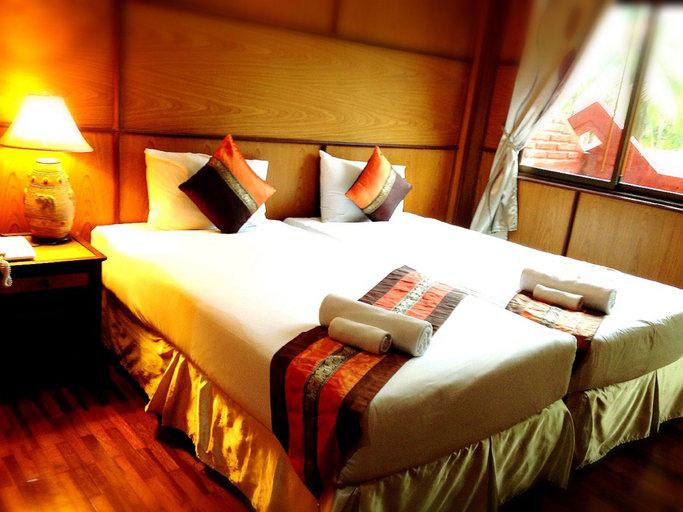 Bedroom 3, Jaroenrat Resort, Muang Samut Songkhram