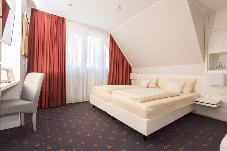 Bedroom 2, Hotel Tiek, Emsland