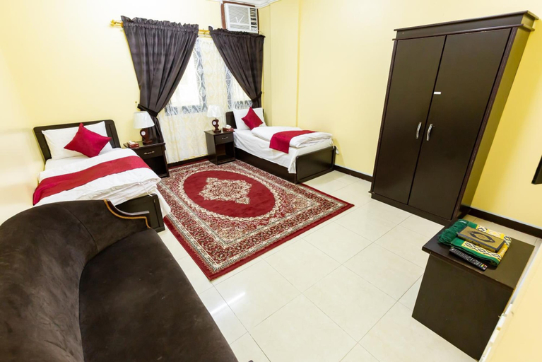 Bedroom 4, Al Eairy Serviced Apartments Company is a one-person company 9, Al Madinah Al Munawwarah