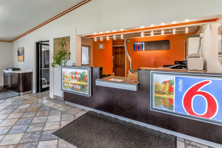 Public Area 2, Motel 6 Kalamazoo, Kalamazoo