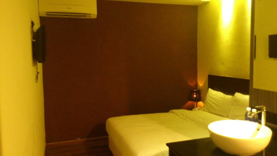 Bedroom 3, Zotel Hotel, Kuching