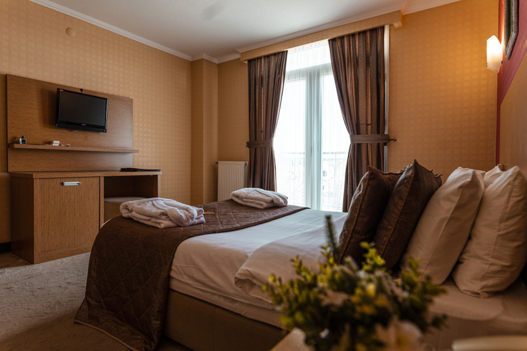 Bedroom 3, Atabay Termal Hotel, Kozaklı