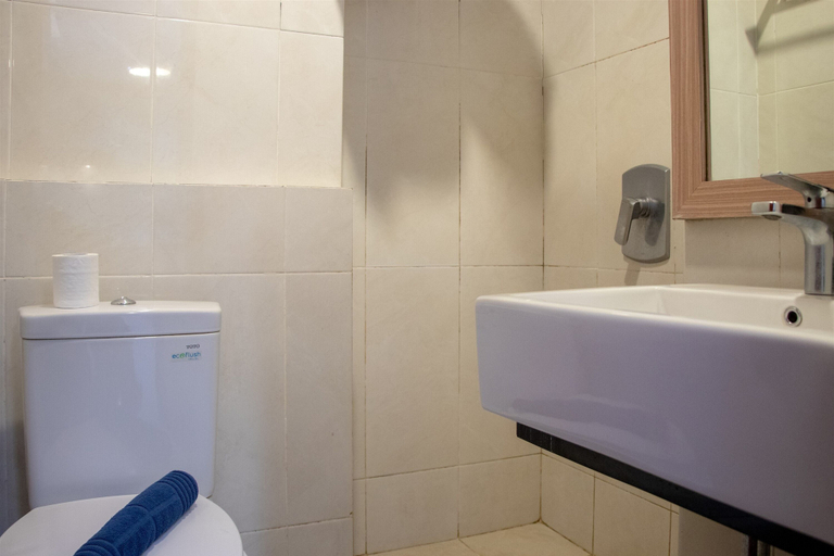 Bathroom 5, Nice And Homey 2Br Apartment At Capitol Park Residence, Central Jakarta