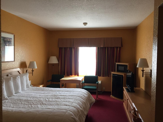 Bedroom 3, Parkfield Inn, Henry