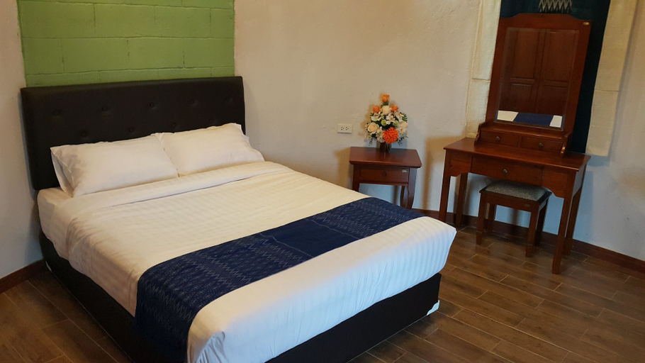 Bedroom 4, Khemmarat Baandin Resort, Khemarat