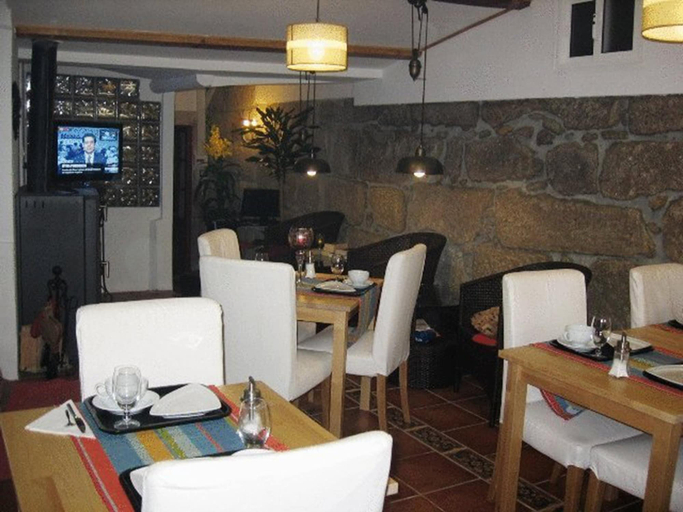 Food & Drinks, Residencia Pedra Antiga, Porto