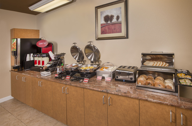 Food & Drinks 5, Towneplace Suites by Marriott Clinton at Joint Base Andrews, Prince George's