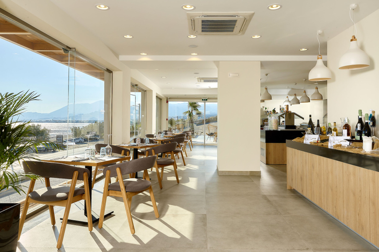 Food & Drinks 4, Enorme Santanna Beach, Crete