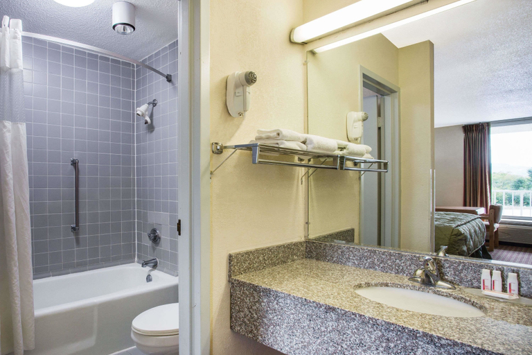 Bathroom 4, Ramada by Wyndham Wytheville, Wythe