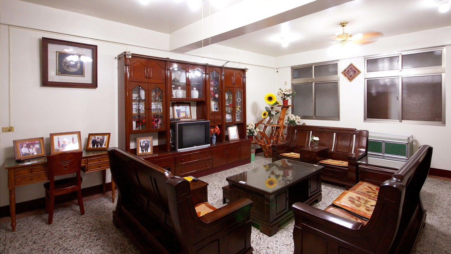 Others 3, Plum Inn 1, Nantou