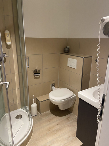 Bathroom 5, Hotel Petersen‘s Landhaus Scharbeutz, Ostholstein