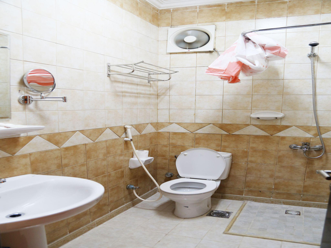 Bathroom 5, Riyadh Al Diyafah Hotel, Makkah