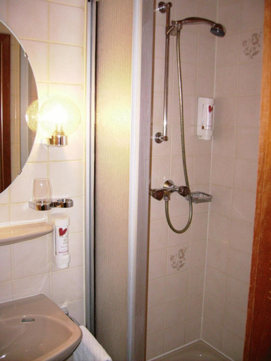 Bathroom 3, Gasthof Lamm Schnait, Rems-Murr-Kreis