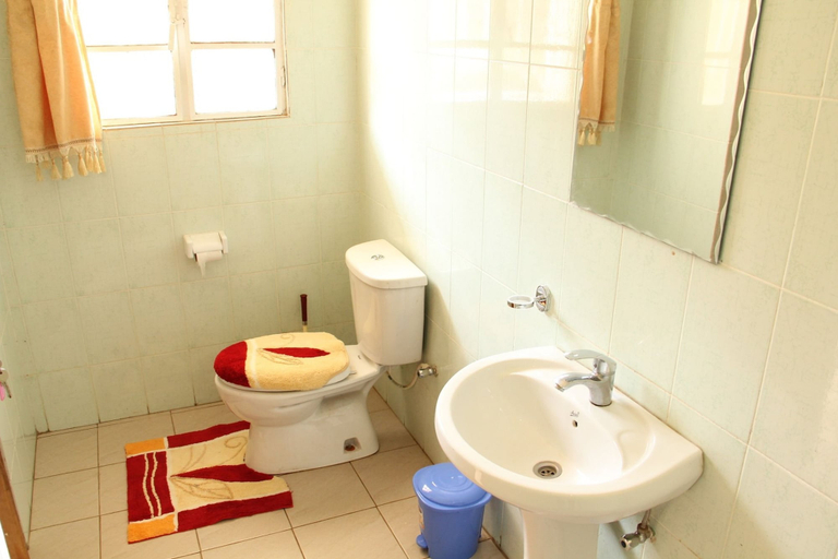 Bathroom 4, Joy Guesthouse, Kicukiro