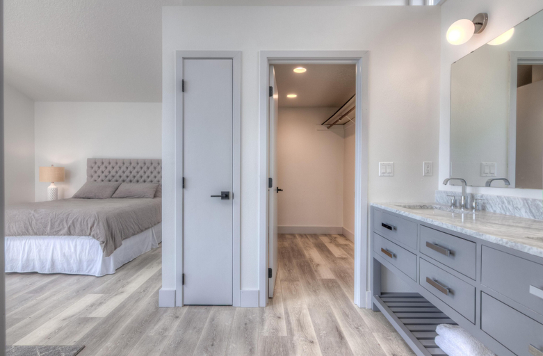 Bedroom 3, Moonstruck Beach House, Lincoln
