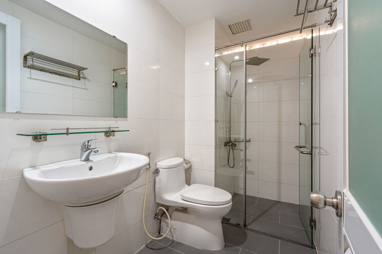 Bathroom 3, Saigon One Service Apartment, District 3