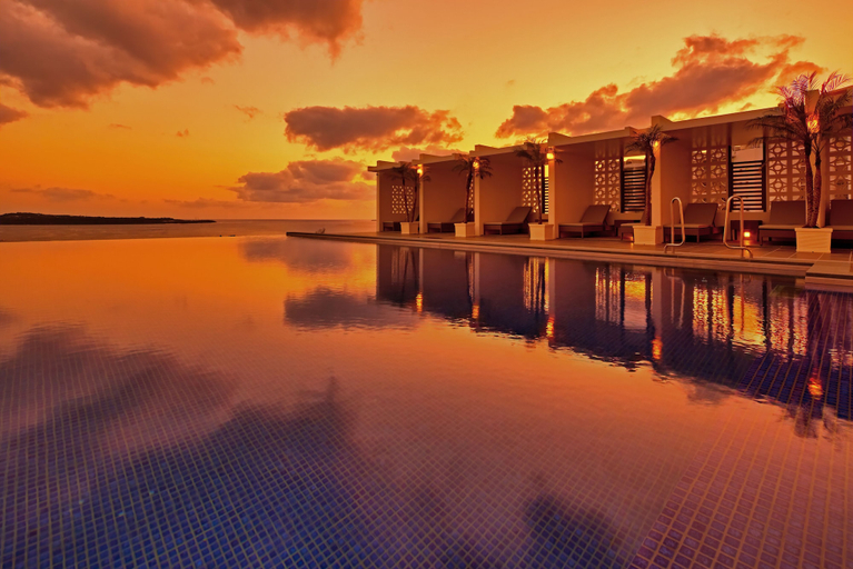Exterior & Views 2, Ala MAHAINA CONDO HOTEL, Motobu