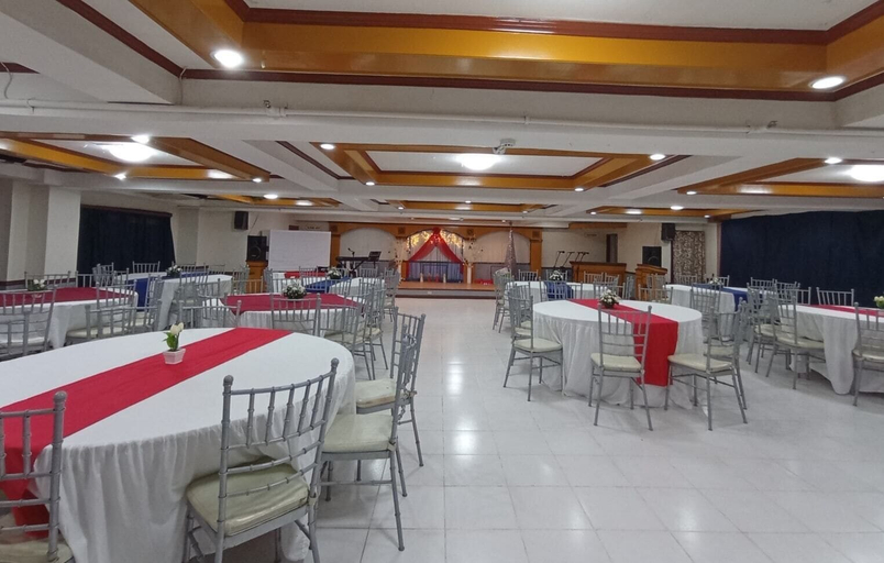 Food & Drinks 3, Magayon Hotel, Legazpi City