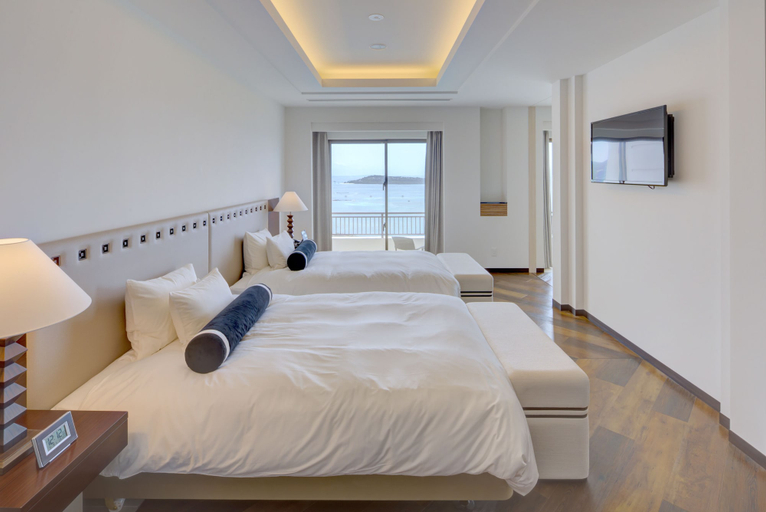Bedroom 3, Ala MAHAINA CONDO HOTEL, Motobu