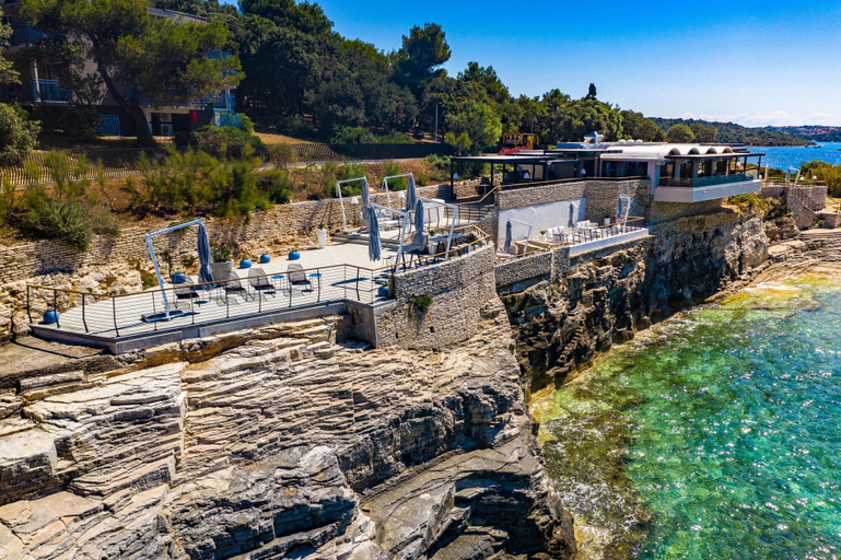 Exterior & Views 2, Arena Verudela Beach Apartments, Pula