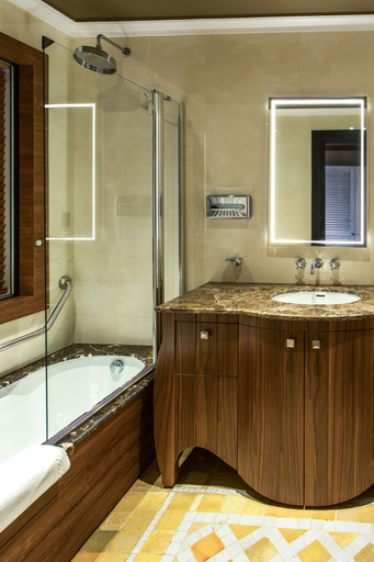 Bathroom 5, Château Roslane Boutique hôtel & Spa, El Hajeb