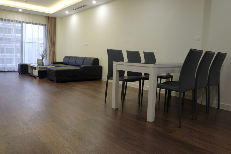 Dining Room 8