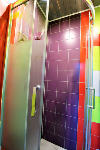 Bathroom 3, Reshetnikov Hostel, Irkutskiy rayon