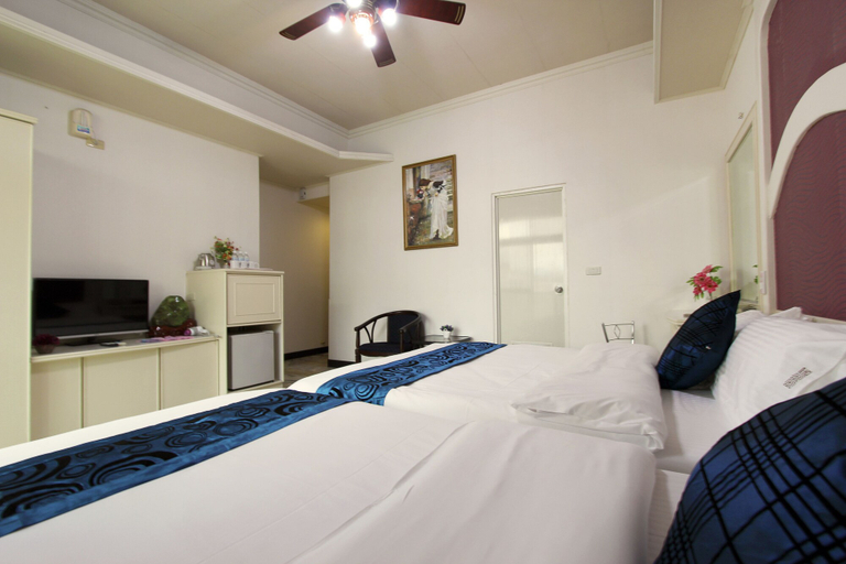 Bedroom 3, Tau Tau Chu Hotel, Hualien