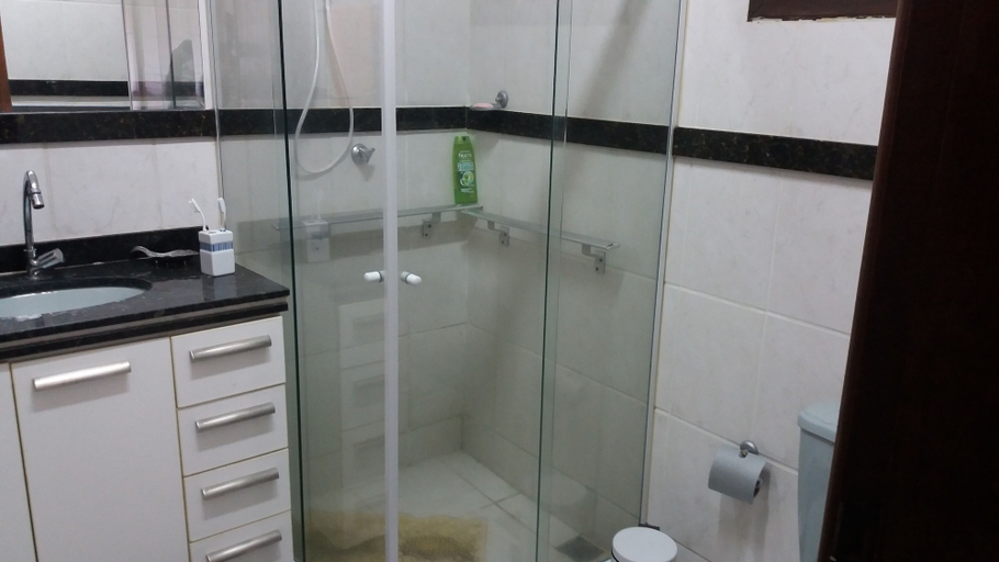 Bathroom, Paraíso de Itaipu, Niterói