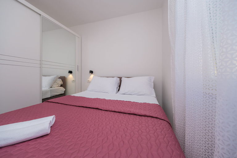 Bedroom 2, Split City Apartment, Split