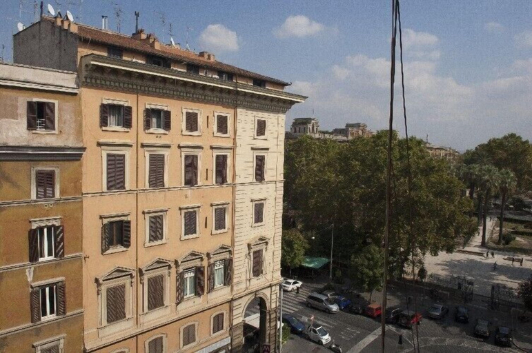 Exterior & Views 2, Carlo Alberto House, Rome