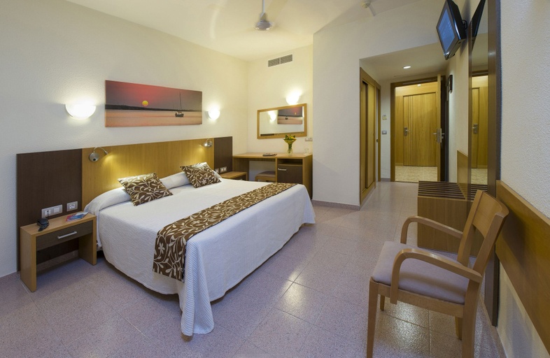 Bedroom 3, Hotel Gran Sol Ibiza, Baleares