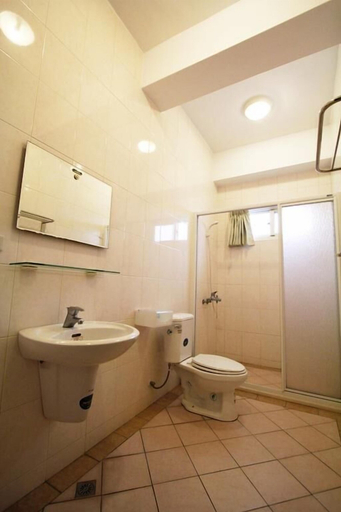 Bathroom 4, Equuleus Homestay, Penghu