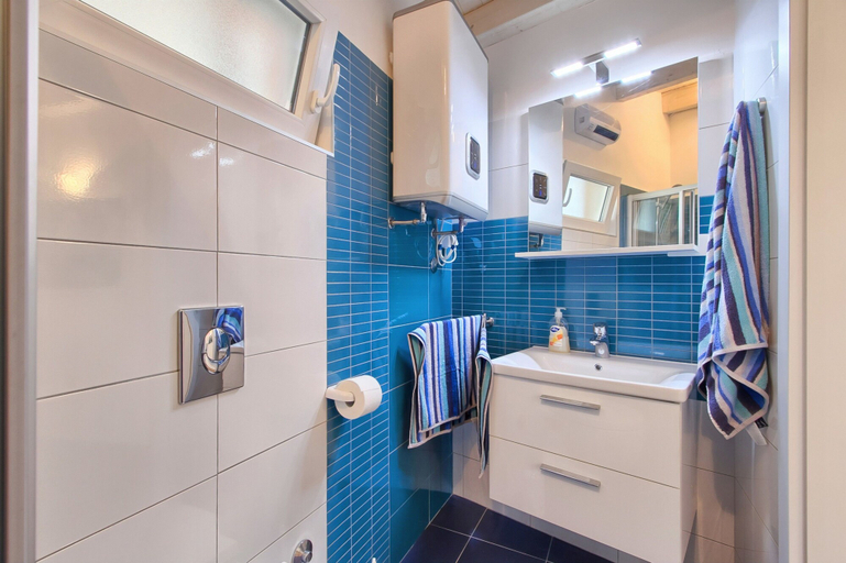 Bathroom 4, Holiday Apartments Volme, Medulin