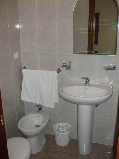 Bathroom 4, Pension Spa Rueda, Jaén