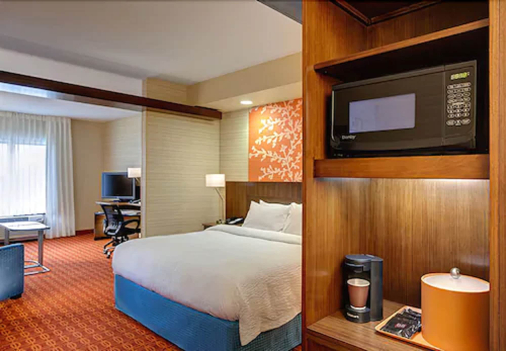 Bedroom 5, Fairfield Inn & Suites Monaca, Beaver