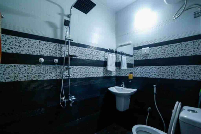 Bathroom 3, Posh 7 BHK at Belljem Homes in Thrissur City, Thrissur
