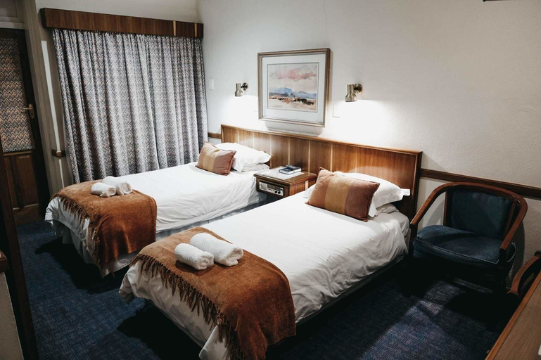 Bedroom 3, Karoo Country Inn Hotel, Chris Hani