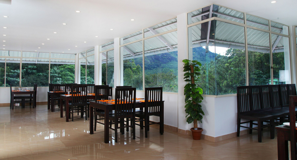 Food & Drinks 5, Pine Tree Munnar, Idukki