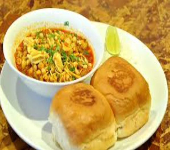 Food & Drinks 5, Hotel R Inn Delhi, Delhi