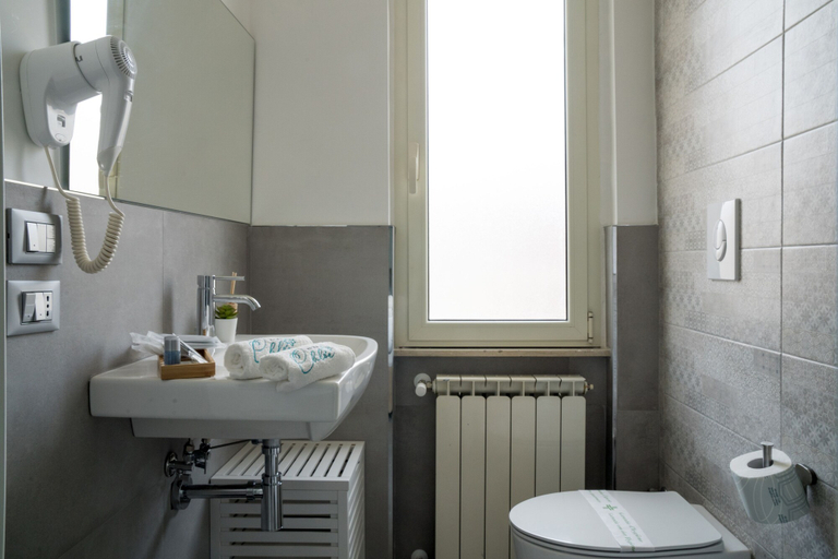 Bathroom 4, Dimora Chloe, Pescara