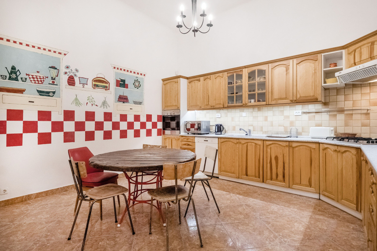 Others 4, Baroque Hostel & Coworking, Budapesti