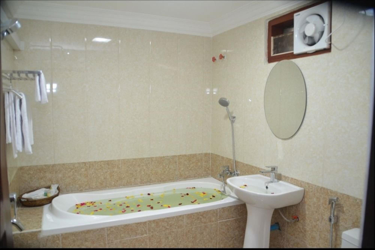Bathroom 3, Good Time Hotel, Mandalay