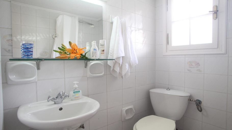Bathroom 5, Villa Karidia, Ionian Islands
