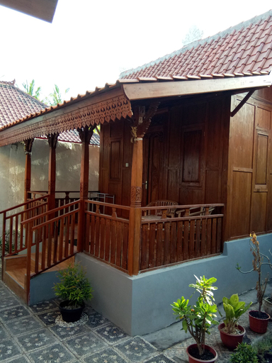Exterior & Views 2, Bagoesfull Homestay, Klungkung