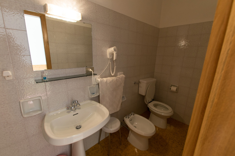 Bathroom 3, Hotel Antica Torre, Trento